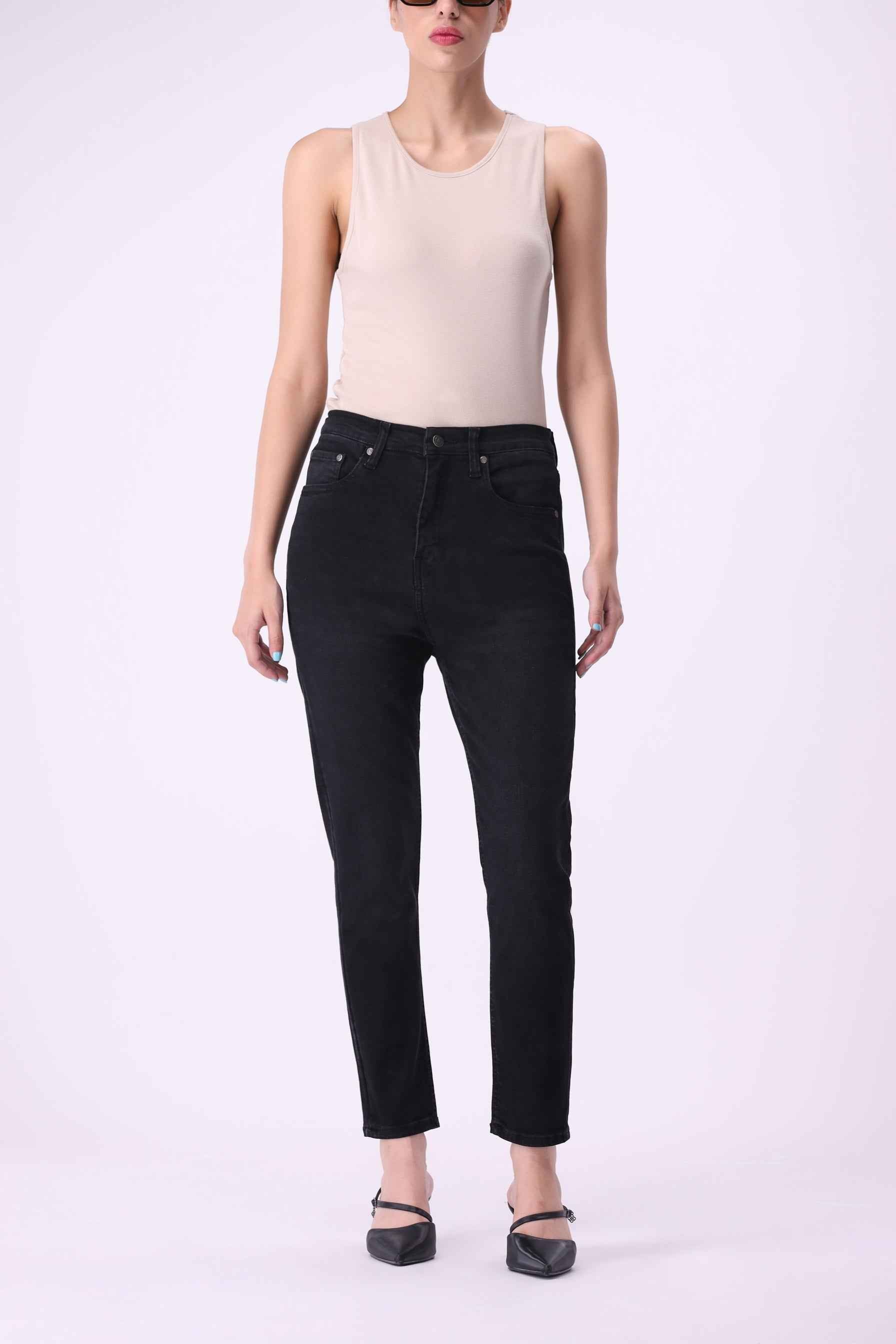 Full standing view of Beryoza high-rise skinny jeans in Dark Wash, designed for unwavering strength and grace.
