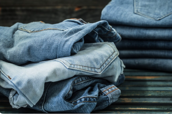 Tapered vs Slim Fit Jeans: What’s the Difference?