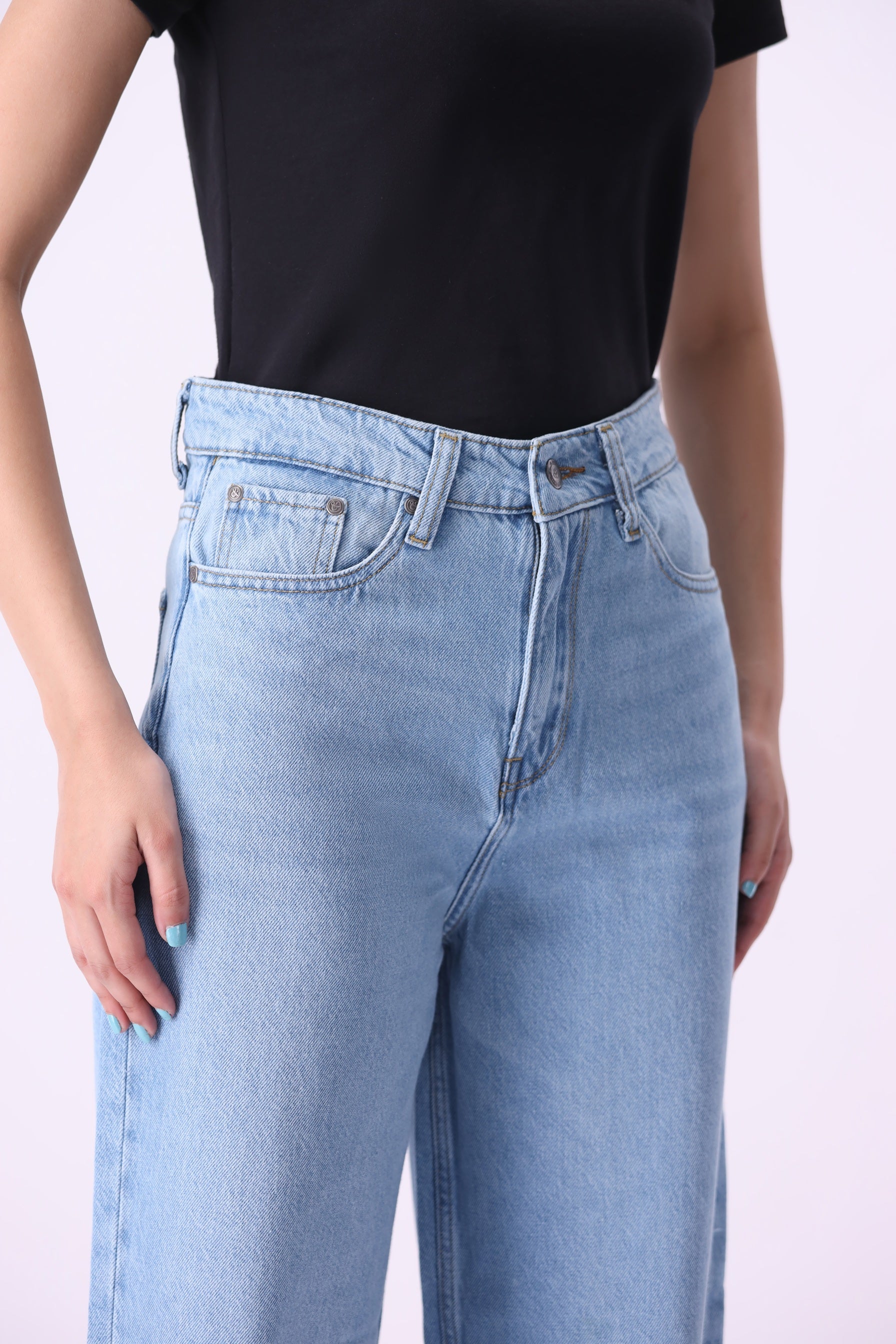 Women’s wide-leg jeans light wash – Noor sustainable denim by Bear & Birches